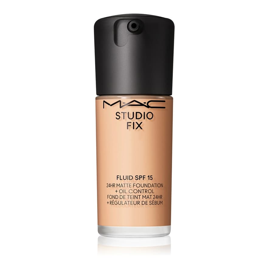 Studio Fix Fluid SPF 15 24HR Matte Foundation + Oil Control