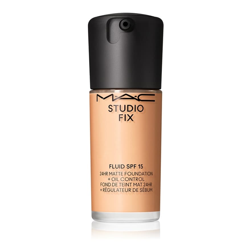 Studio Fix Fluid SPF 15 24HR Matte Foundation + Oil Control