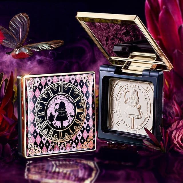 Alice in Wonderland Series Oil Control Matte Pressed Powder, #MH02 Natural Fair