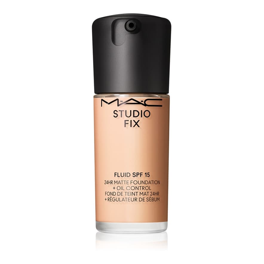 Studio Fix Fluid SPF 15 24HR Matte Foundation + Oil Control