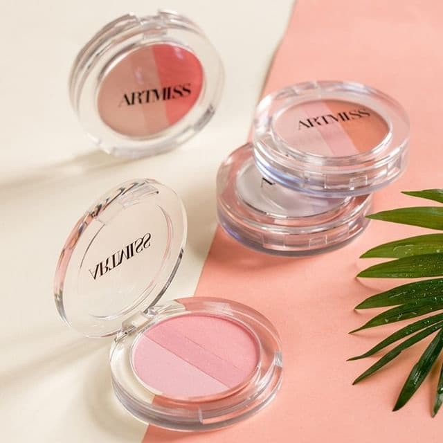 Floral Three-Color Gradient Blusher, L04# Soft Orange
