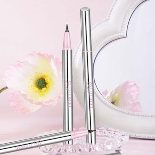Smooth Lasting Ultra-Fine Liquid Eyeliner, #01# Black