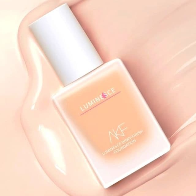 Moisturizing Luminesce Foundation, #01