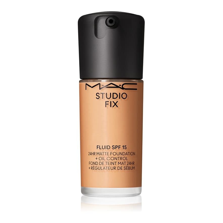 Studio Fix Fluid SPF 15 24HR Matte Foundation + Oil Control