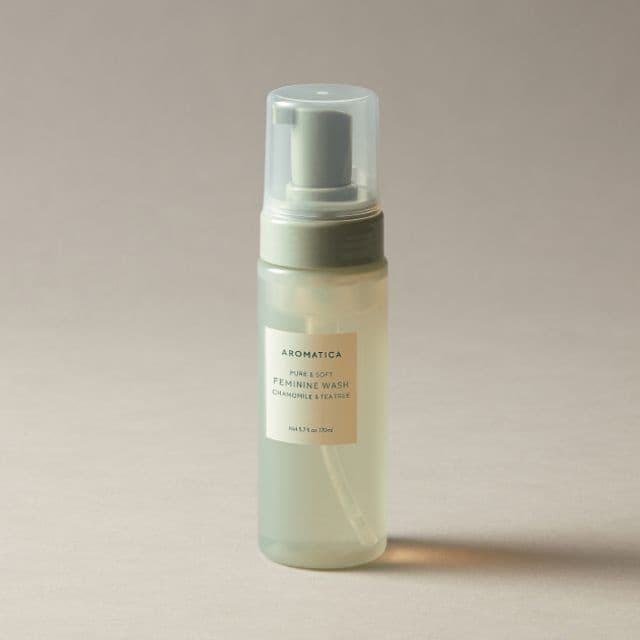 Pure & Soft Feminine Wash Chamomile & Tee Tree