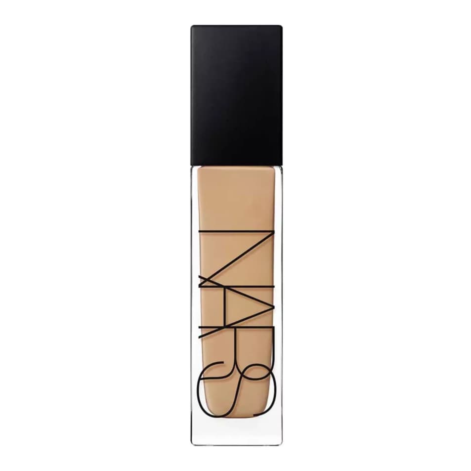 Natural Radiant Longwear Foundation, M6 Aruba