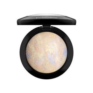 Mineralize Skinfinish Luxurious Powder Light Scapade