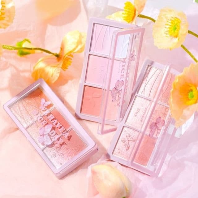 Three Colors Blusher (3-5), #105 Sparkling Water