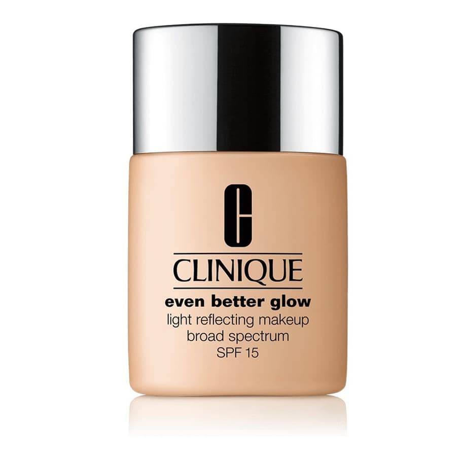 Even Better Glow Foundation SPF15 CN28 Ivory