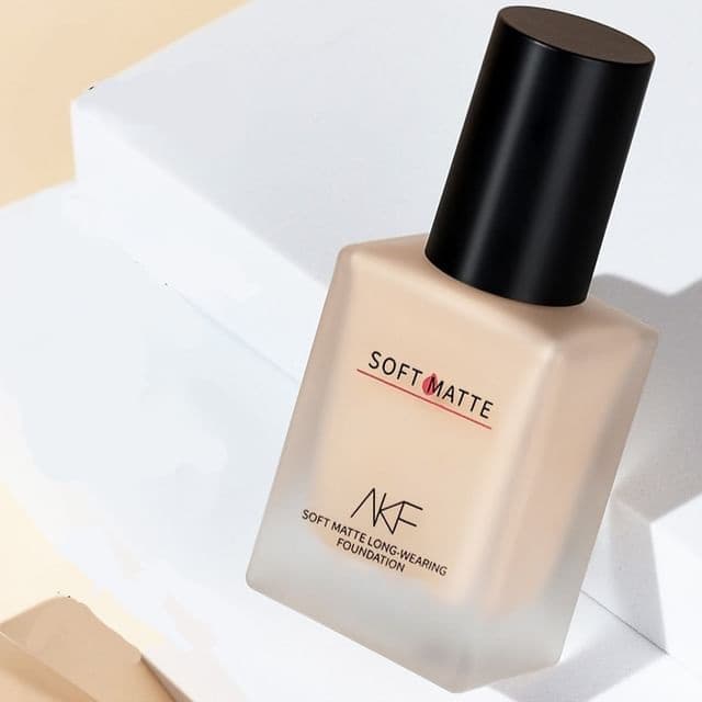 Moisturizing Soft Matte Foundation, #03