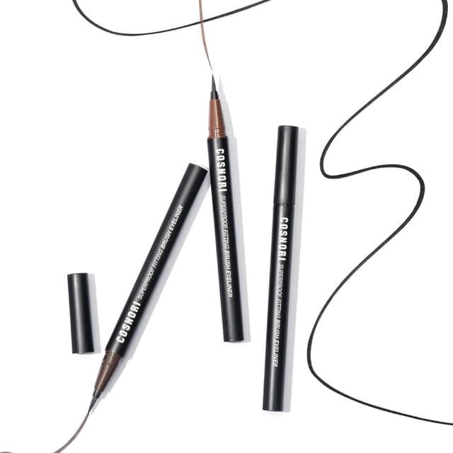 Superproof Fitting Brush Eyeliner