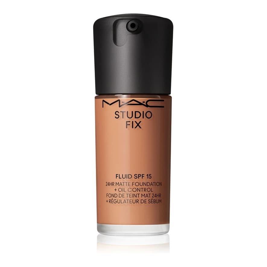 Studio Fix Fluid SPF 15 24HR Matte Foundation + Oil Control