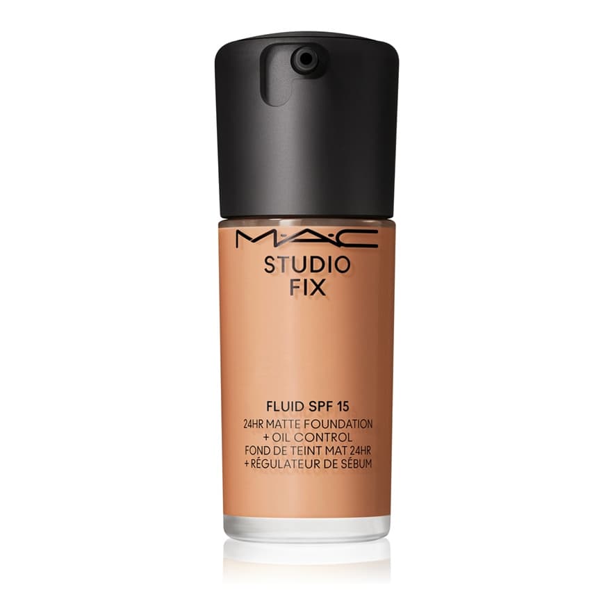 Studio Fix Fluid SPF 15 24HR Matte Foundation + Oil Control