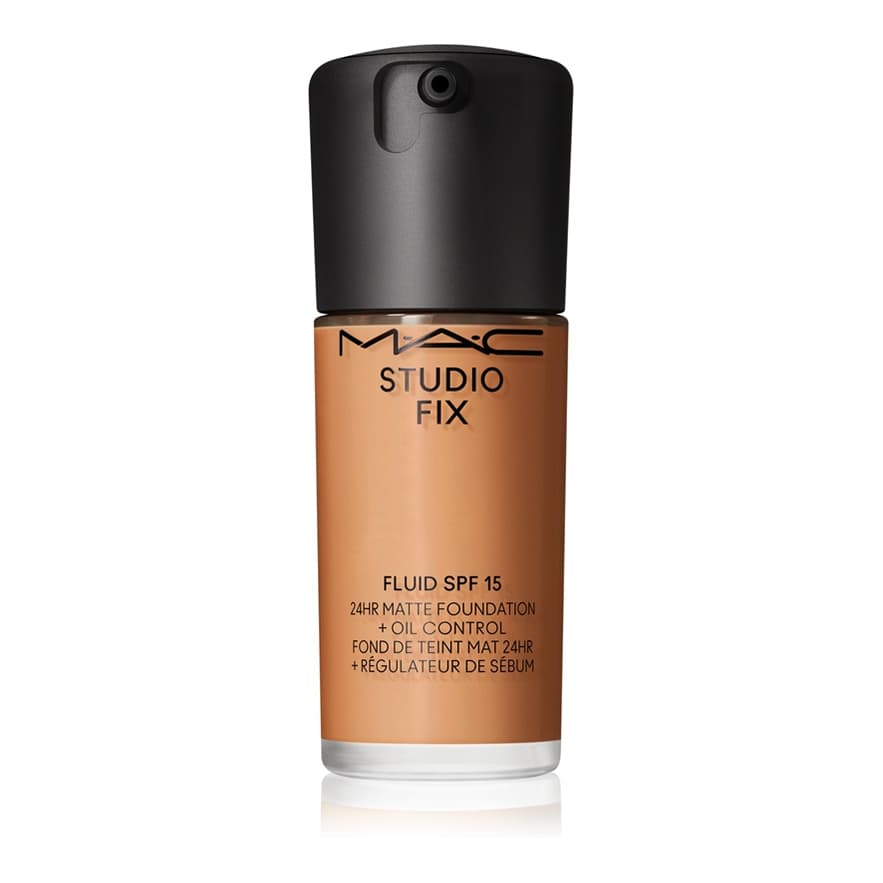 Studio Fix Fluid SPF 15 24HR Matte Foundation + Oil Control