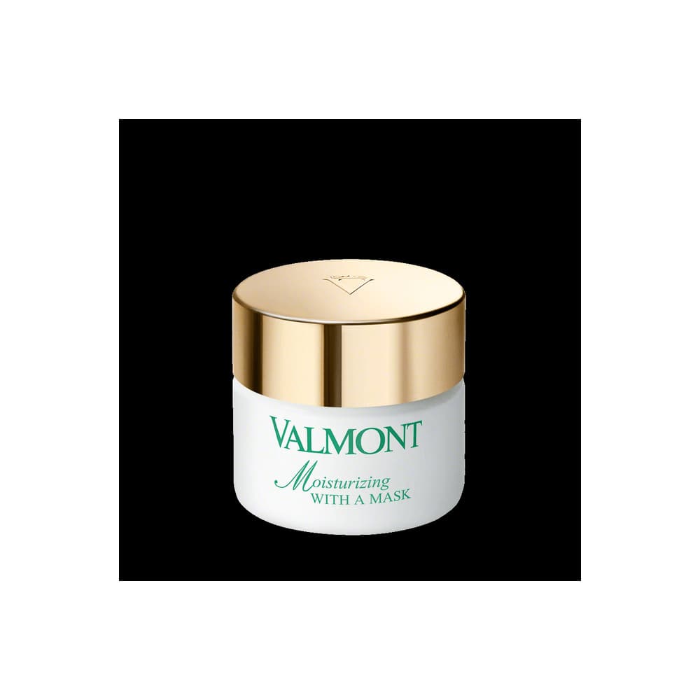Moisturizing with a Mask