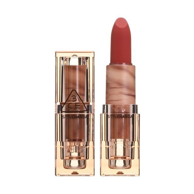 Soft Matte Lipstick, Unstained Red