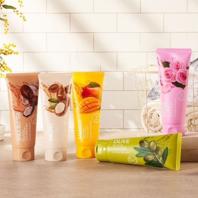 Real Nature Foam Cleanser