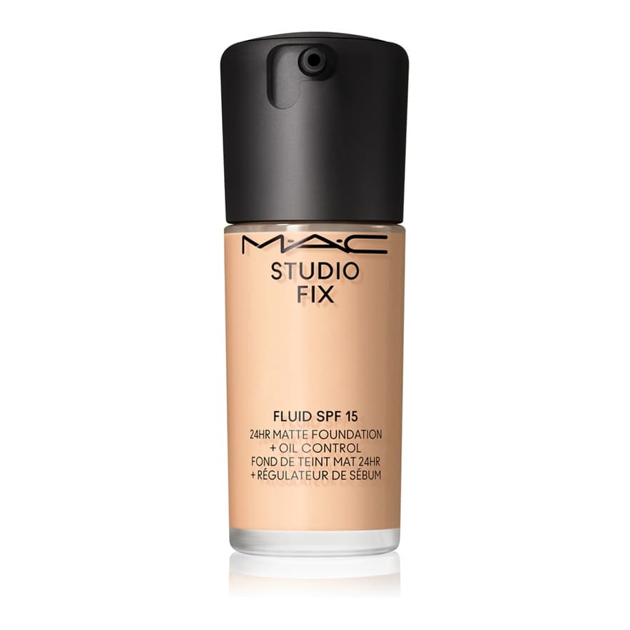 Studio Fix Fluid SPF 15 24HR Matte Foundation + Oil Control