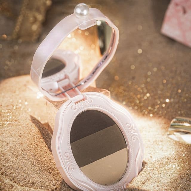 Western Antique Embossed Tri-Color Eyebrow Powder