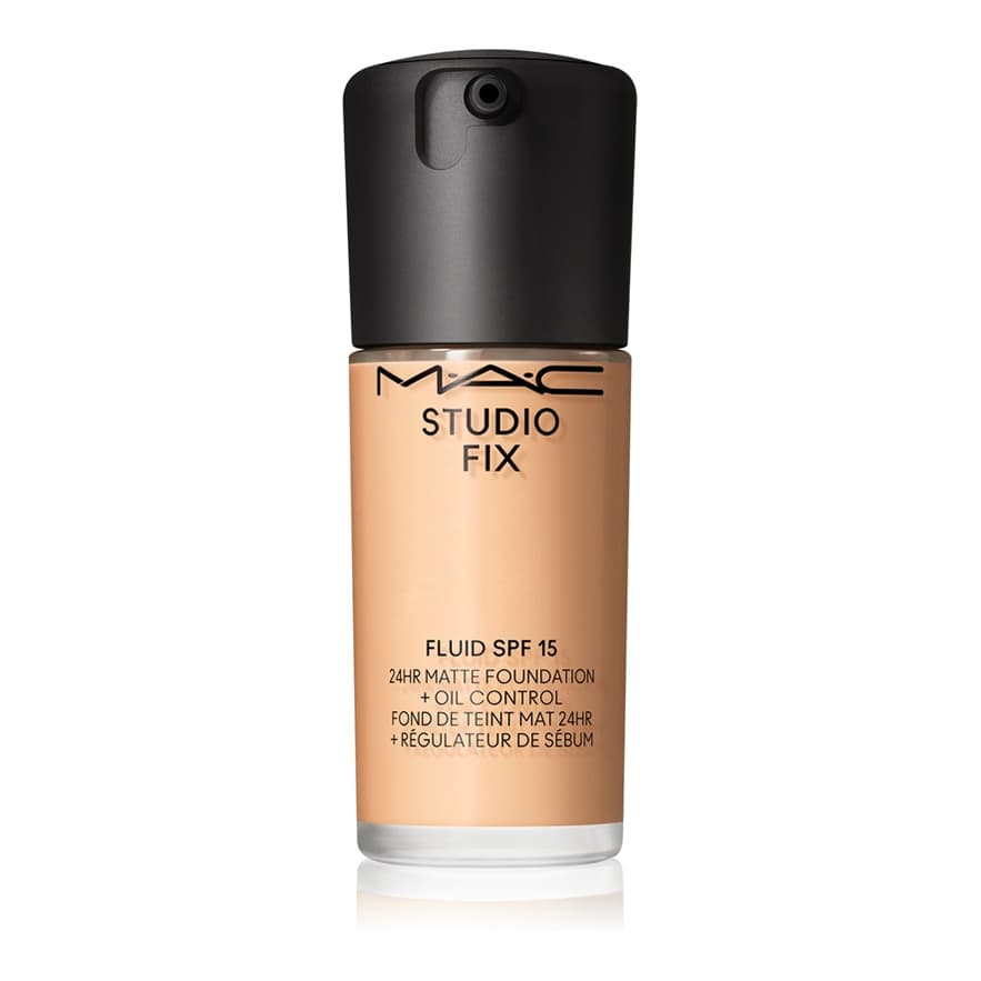 Studio Fix Fluid SPF 15 24HR Matte Foundation + Oil Control
