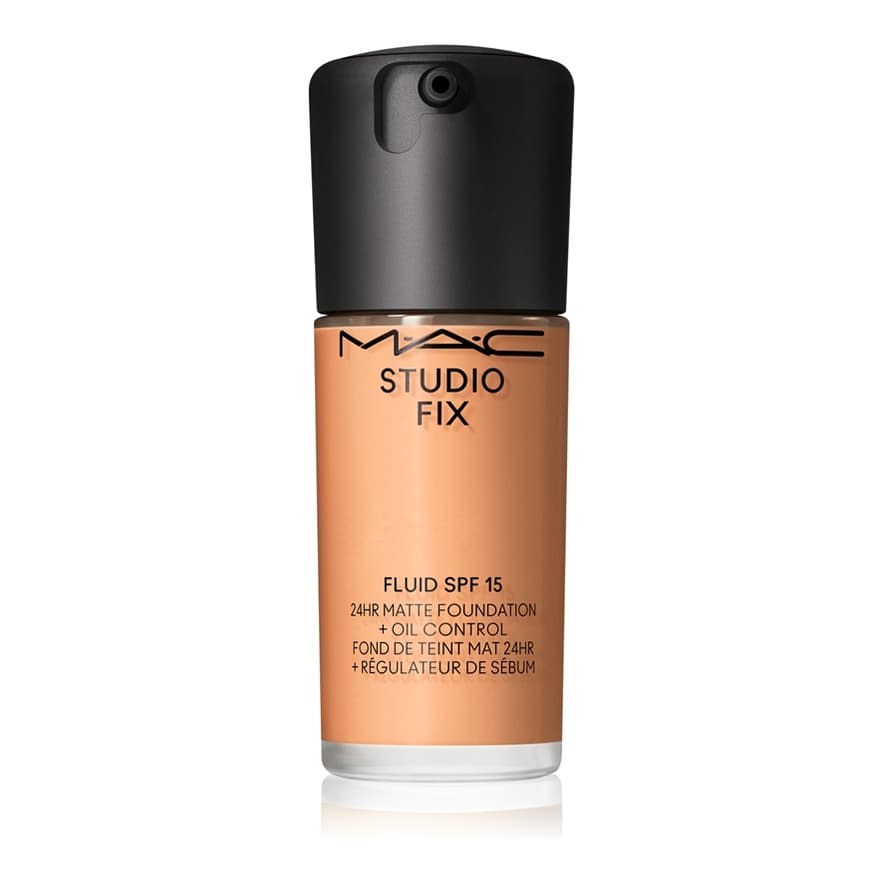 Studio Fix Fluid SPF 15 24HR Matte Foundation + Oil Control