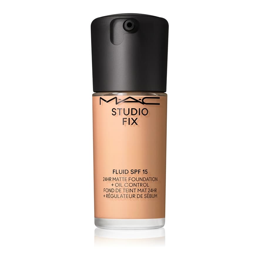 Studio Fix Fluid SPF 15 24HR Matte Foundation + Oil Control
