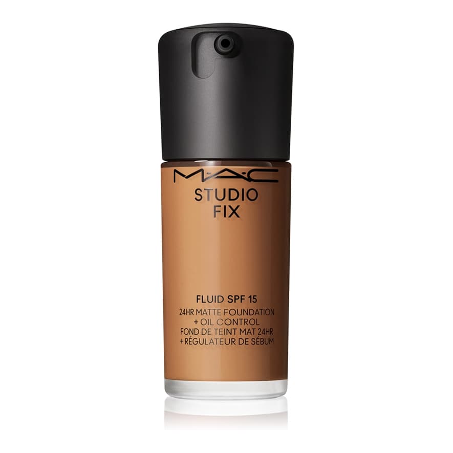 Studio Fix Fluid SPF 15 24HR Matte Foundation + Oil Control