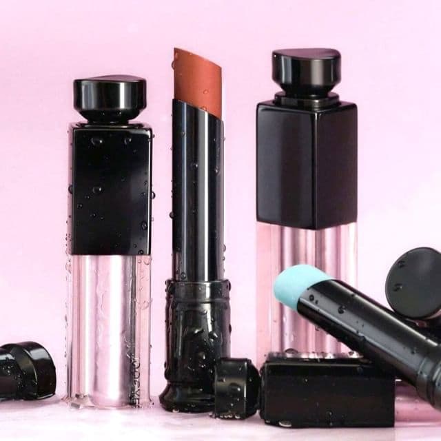 Essence Glazed Rouge, #401 Clear Llake