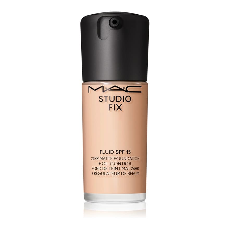 Studio Fix Fluid SPF 15 24HR Matte Foundation + Oil Control