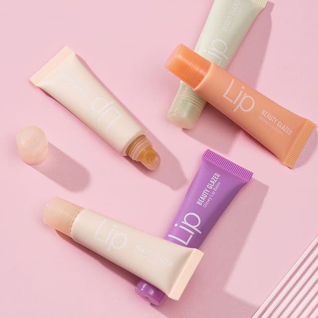Glowy Lip Balm, #104 Strawberry
