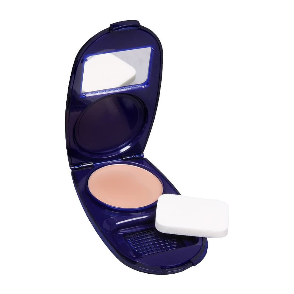 AquaSmooth Compact Solid Foundation SPF 15, Natural Ivory