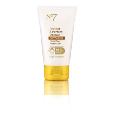 Protect & Perfect Intense ADVANCED Facial Suncare SPF15