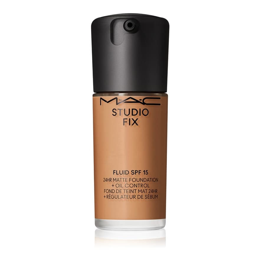 Studio Fix Fluid SPF 15 24HR Matte Foundation + Oil Control