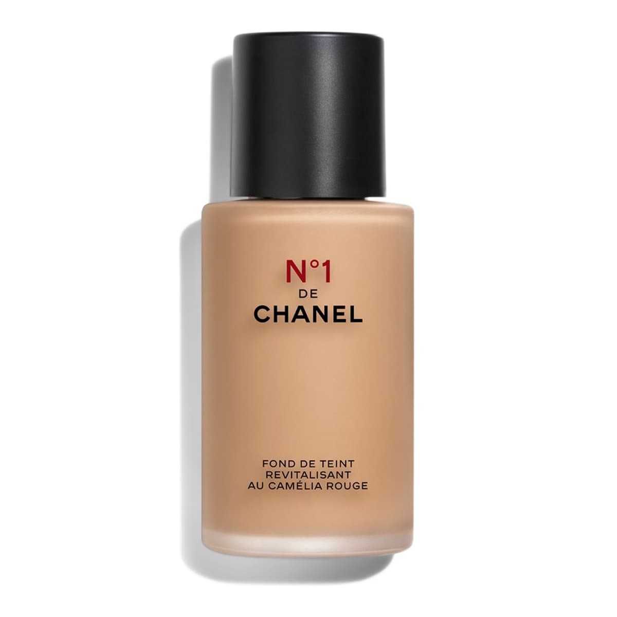 N°1 DE CHANEL Revitalizing Foundation, B70