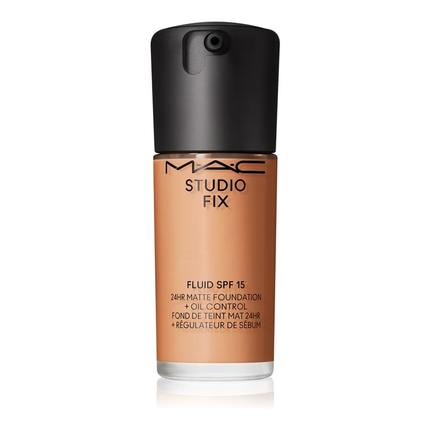 Studio Fix Fluid SPF 15 24HR Matte Foundation + Oil Control