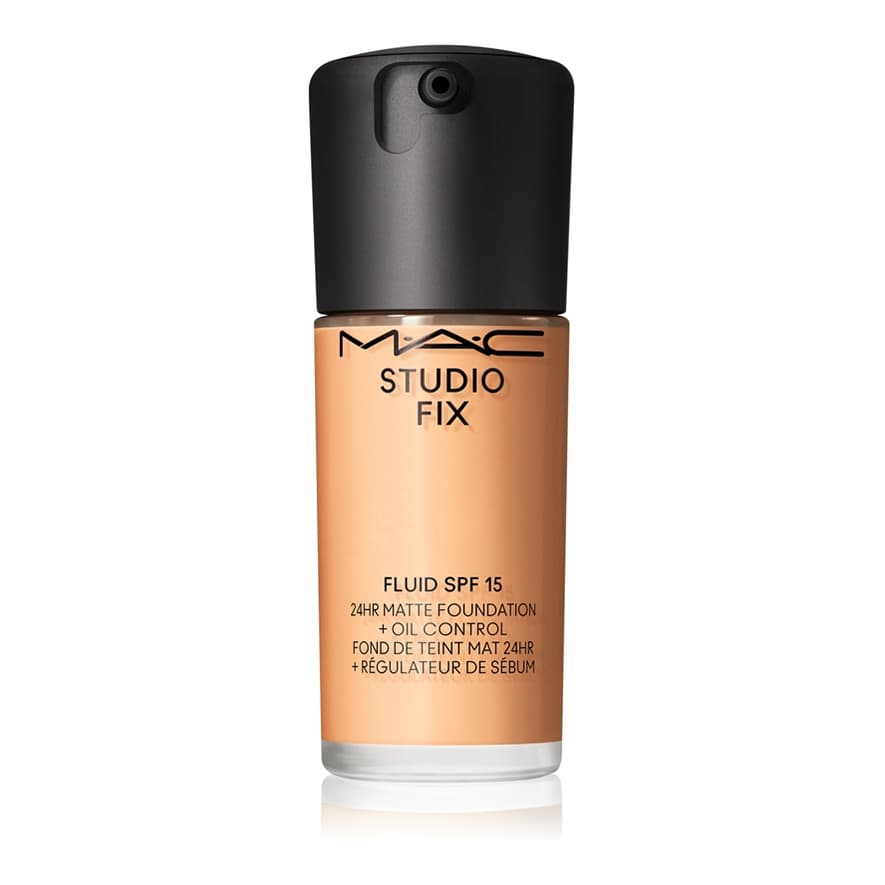 Studio Fix Fluid SPF 15 24HR Matte Foundation + Oil Control