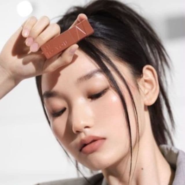 Long-Lasting Liquid Lipstick, #L-Tp01 Taupe