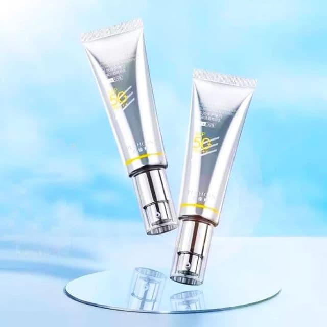 Multi-Effect Repairing Whitening Sunscreen Essence