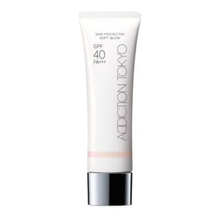Skin Protector Soft Glow SPF 40 PA+++, #002 Nudy Apricot
