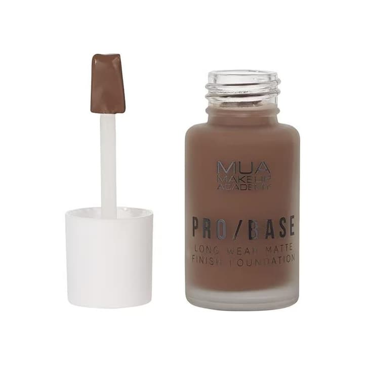Pro / Base Long Wear Matte Finish Foundation 190