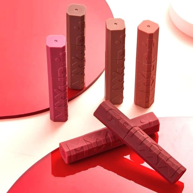 Velvety Lip Tint, #04 Summer Red