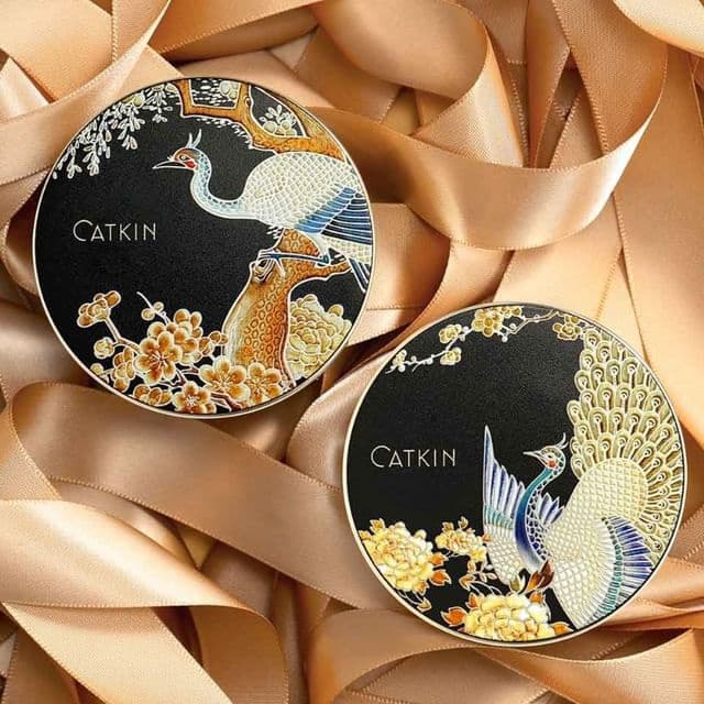 Chic Luxury Powder, #C02 Shimmer Ivory