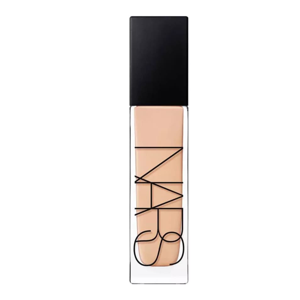 Natural Radiant Longwear Foundation, L2.5 Yukon